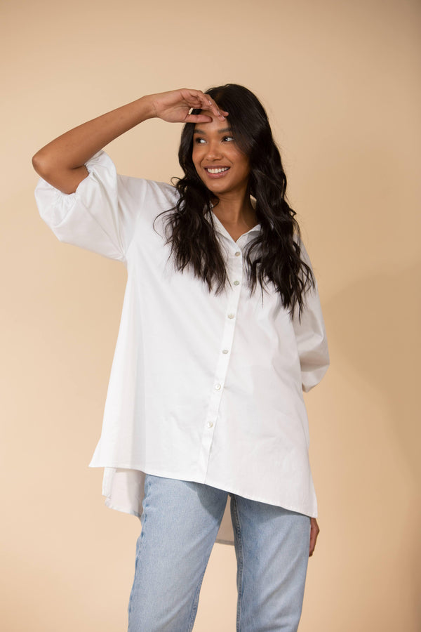 Camisa maternidad de algodón con botones blanca para  usar estando o no en embarazo. 
